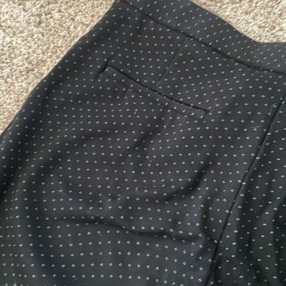 Amanda & Chelsea black cropped trousers size 8p - Picture 6 of 6